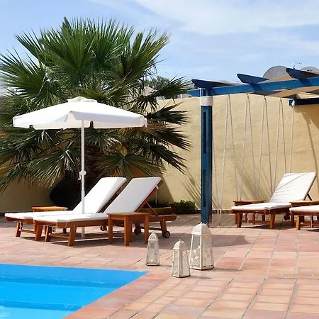 Melina Aparthotel