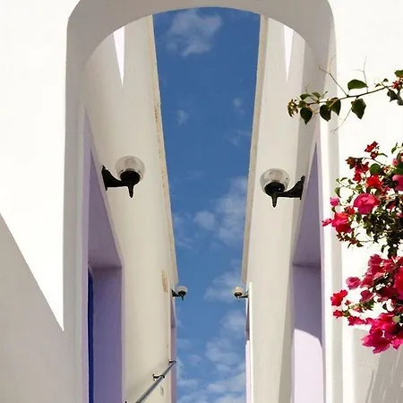 Melina Aparthotel Fira (Santorini)