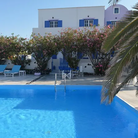 Melina Aparthotel 3*