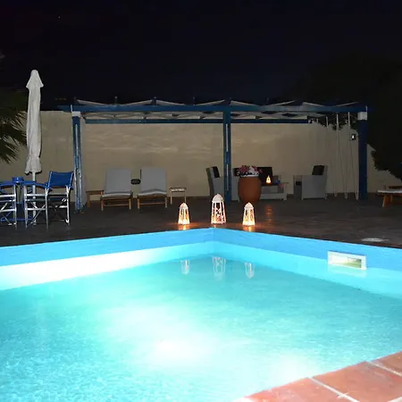 Melina Aparthotel Fira (Santorini)