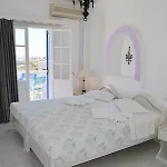 Melina 3* Fira (Santorini)