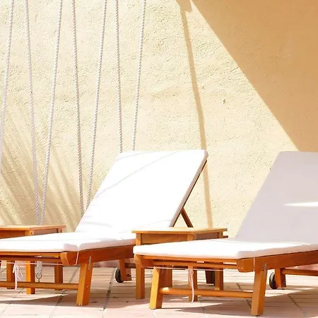 Melina 3* Fira (Santorini)