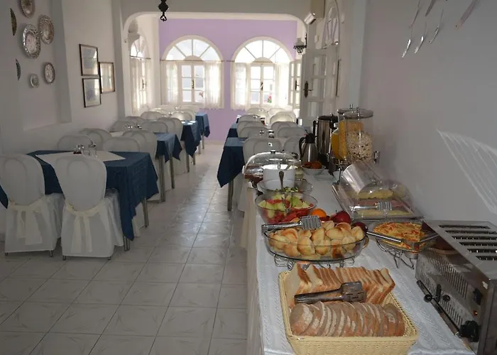 Melina 3* Fira (Santorini)