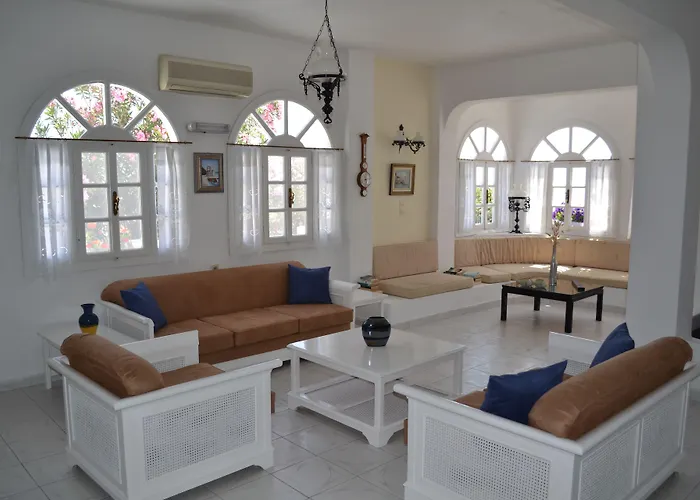 Apart-hotel Melina Fira (Santorini)