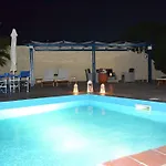 Melina Aparthotel 3*